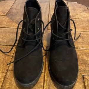 SZ 6.5 Franco Sarto Wedge Booties